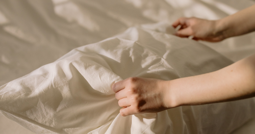 bedroom deep cleaning tips