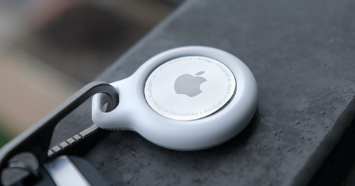 apple AirTag travel hacks