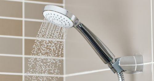 how to clean bathroom