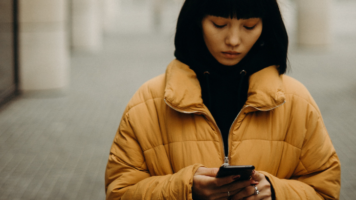 Signs He Wants You to Leave Him Alone